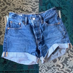 Classic Levi Blue Denim Shorts